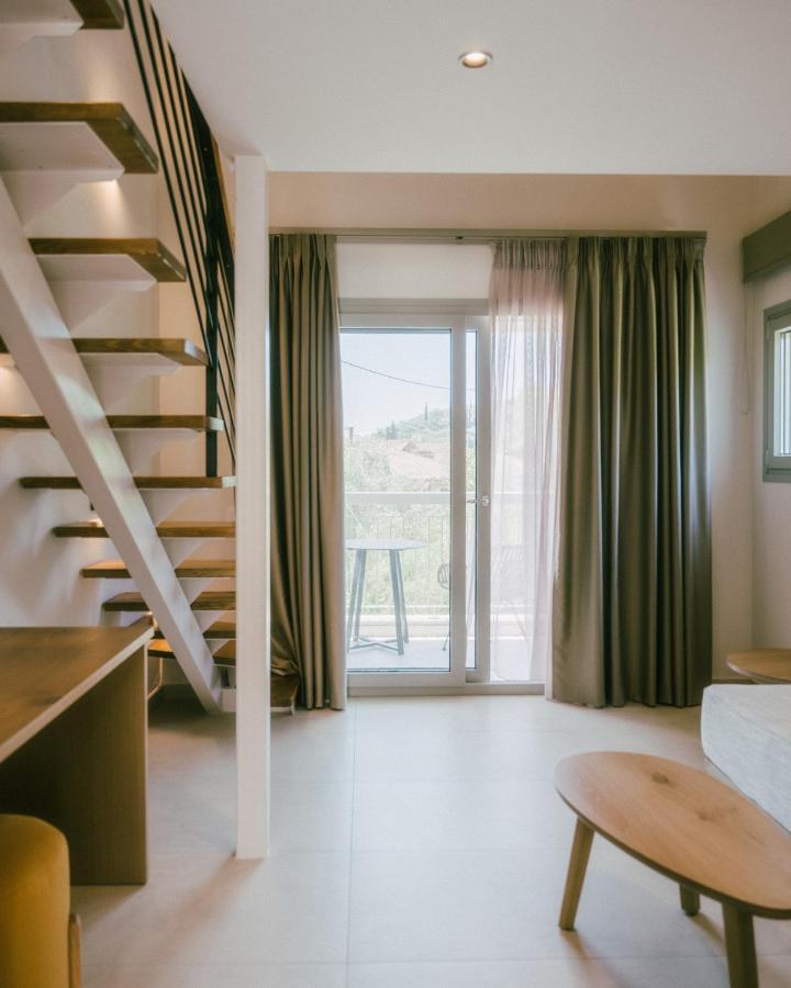 Hotel Eterrano Seaside Retreat Parga Esterno foto